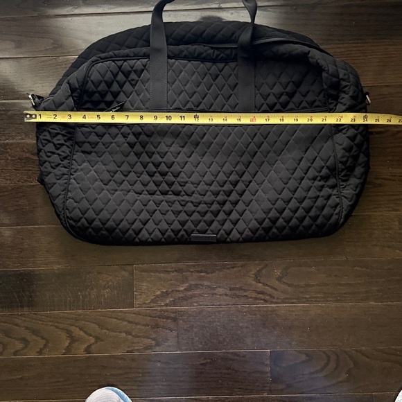 Quilted Black Vera Bradley  Travel Bag! Like new! - Picture 7 of 9